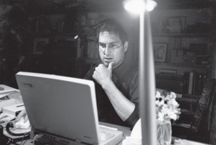 Steve Jobs Pensando Steve Jobs Pensando