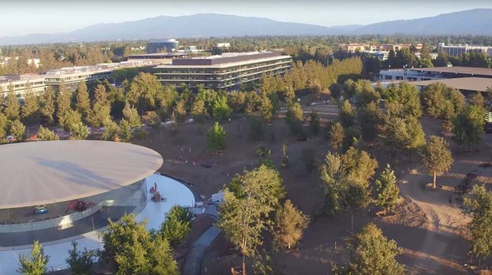 Apple Park a vista de drone Apple Park a vista de drone
