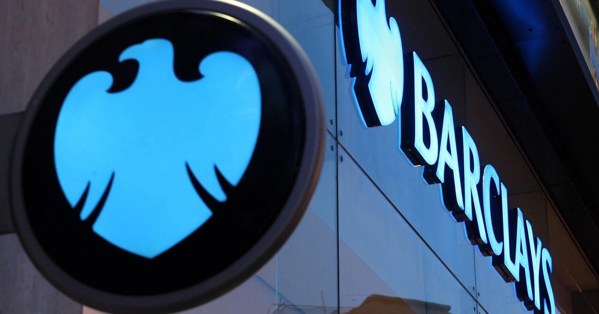 Barclays permite pagos con Siri