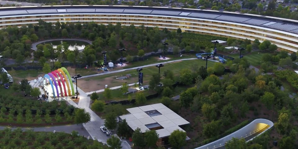 Apple Park a vista de dron