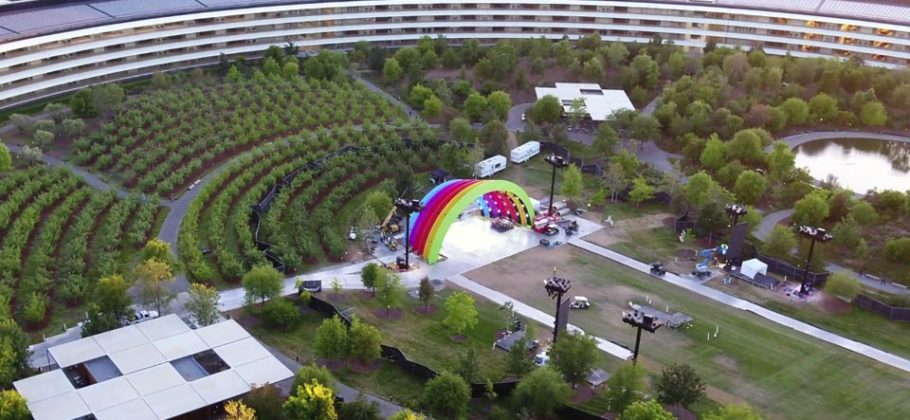 Rainbow stage en el Apple Park