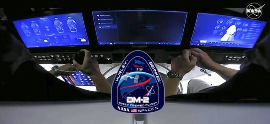 iPad DM-2 en la Crew Dragon
