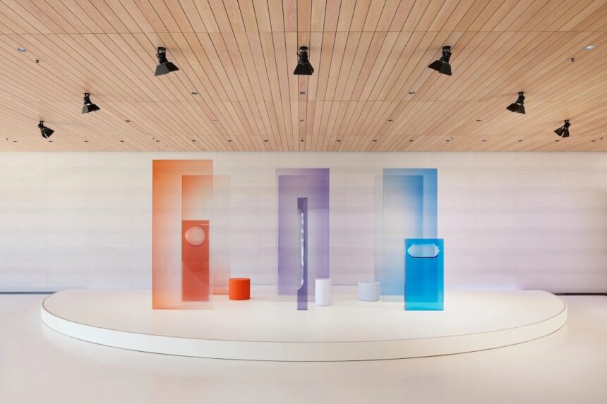 Instalación de Sabine Marcelis en el Observatorio de Apple Park
