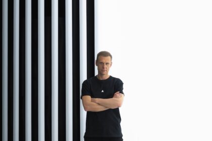 Apple Music Classical y Armin Van Buuren