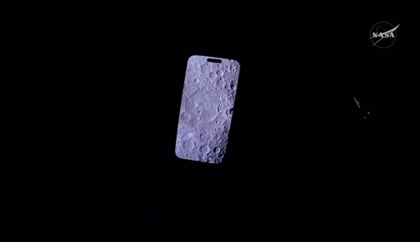 iPhone 17 Pro Max Luna